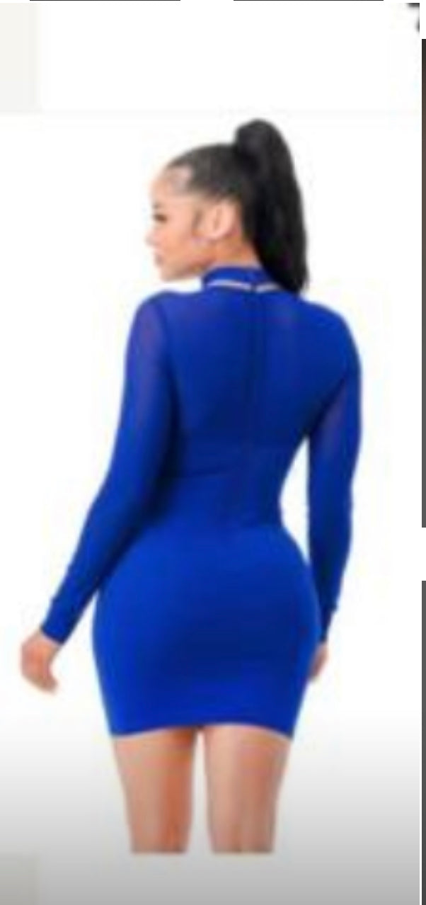Vestido corto manga larga combinado con dorado